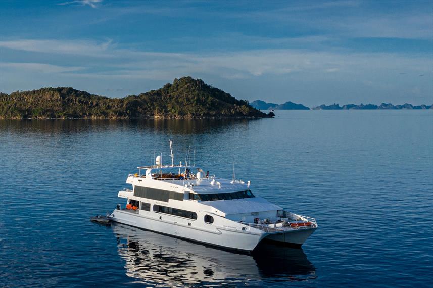 Solitude Adventurer Liveaboard